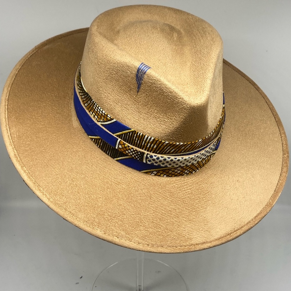 “Bari” by The Chapeauholic